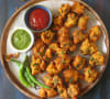 Pakoras aux légumes et sauce yaourt